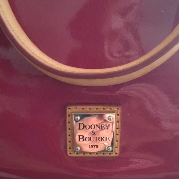 Dooney & Bourke cranberry patent leather satchel - Picture 2 of 8